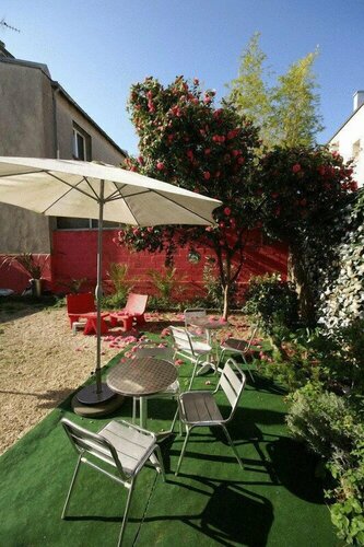 Гостиница Hotel Little Lodge в Шатолене