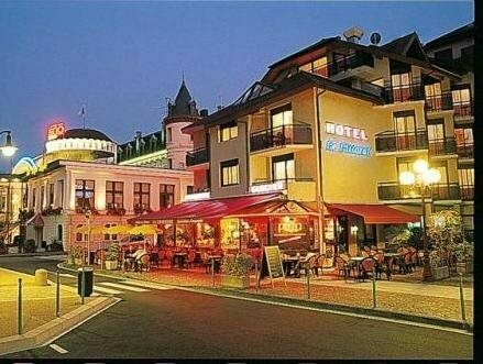 Гостиница Hôtel le Littoral в Эвиан-ле-Бене