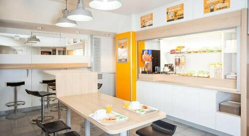 Гостиница HotelF1 Montauban в Монтобане