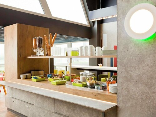 Гостиница ibis budget Pontault Combault RN4 Marne la Vallée в Озуар-ла-Феррьер
