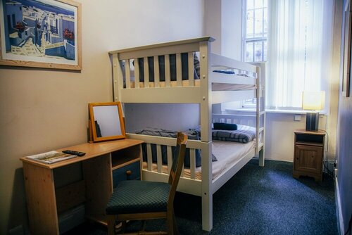 Гостиница Hoppo Backpackers Hostel в Эдинбурге