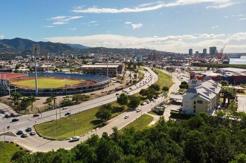 Гостиница Courtyard by Marriott Port Of Spain в Порт-оф-Спейн