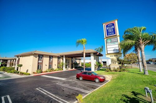 Гостиница Willow Tree Inn Los Angeles в Карсоне