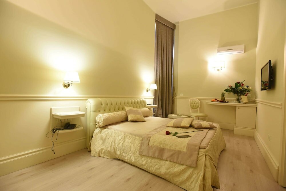 Фото Suite Hotel Santa Chiara