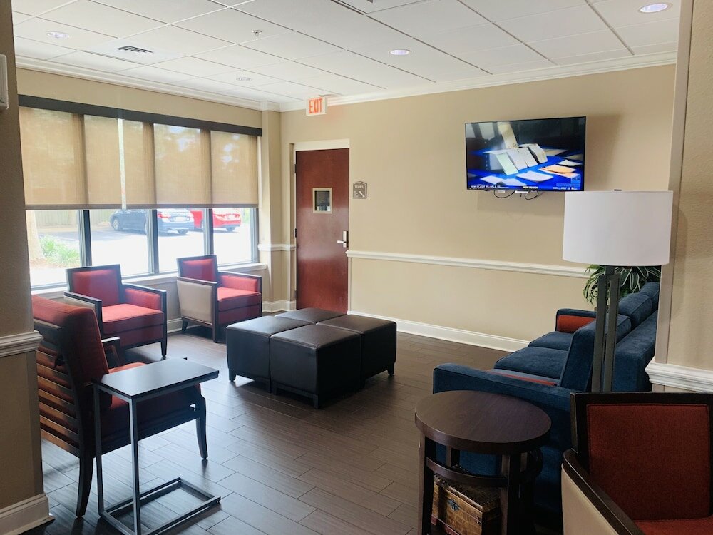 Фото Comfort Inn And Suites