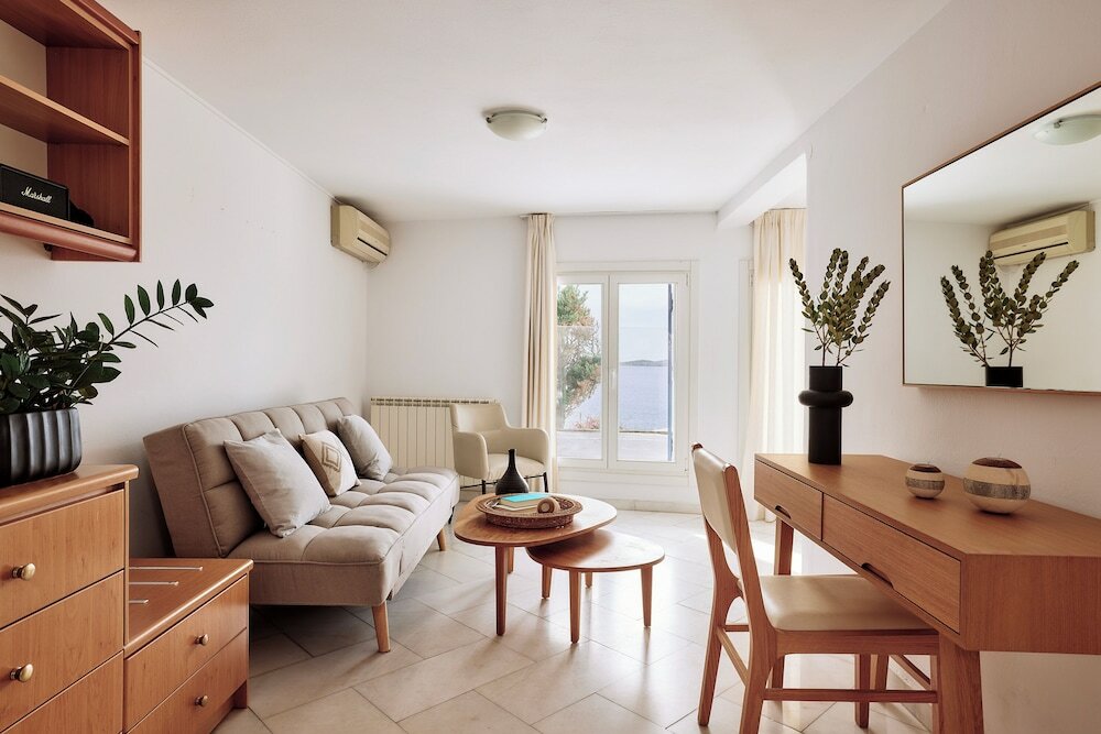 Фото Mykonos Adonis Hotel