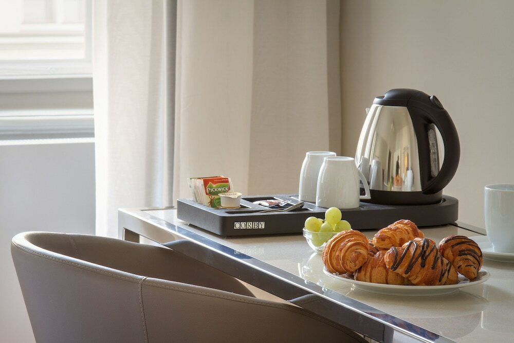 Фото Bishop's House