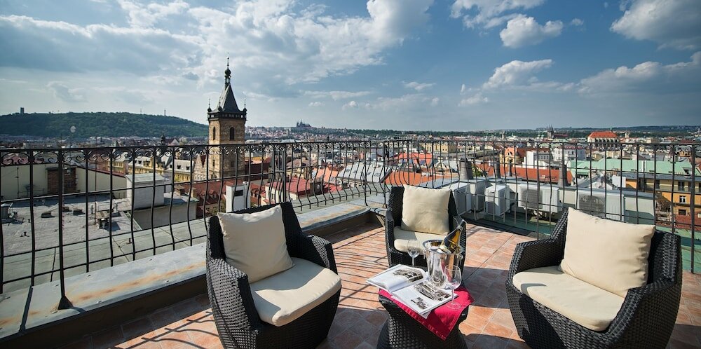 Фото Hotel Suite Home Prague