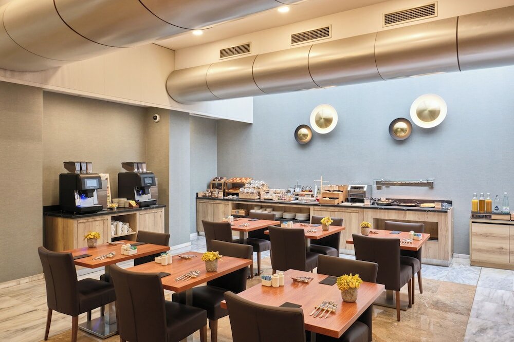 Фото Catalonia Gracia Hotel