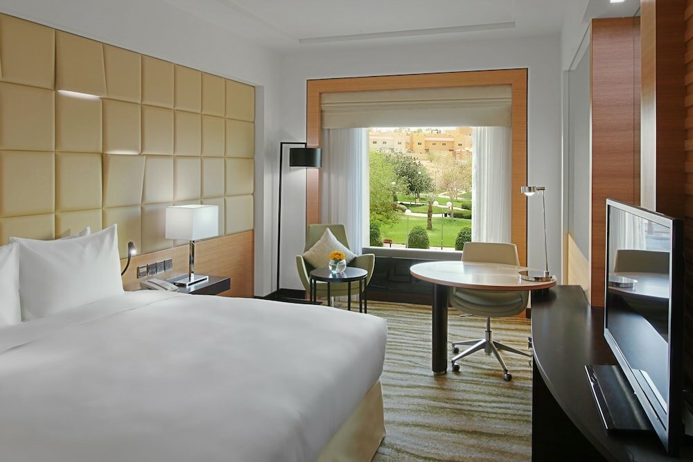 Фото DoubleTree by Hilton Riyadh - Al Muroj Business Gate