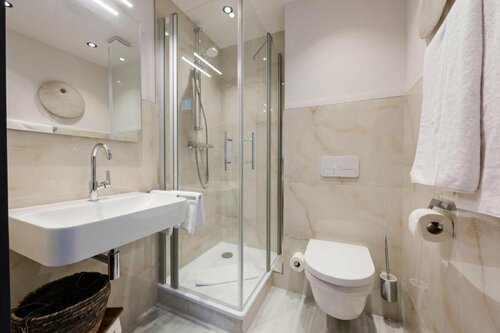 Гостиница 360 Grad Hotel & Bar в Лере