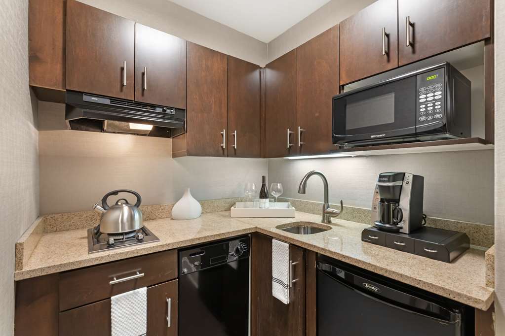 Фото Best Western Plus Hawthorne Terrace Hotel