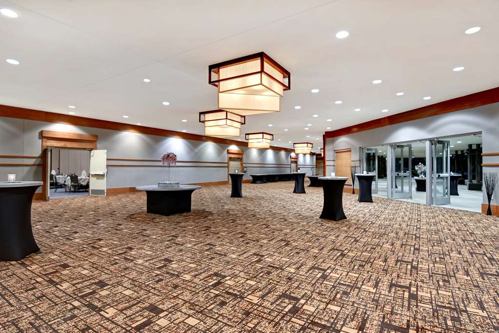 Фото DoubleTree by Hilton Hotel Phoenix Tempe