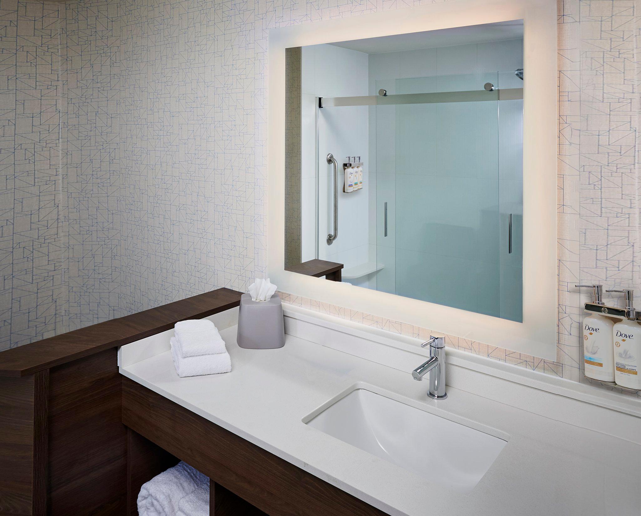 Фото Holiday Inn Express Niagara-On-The-Lake