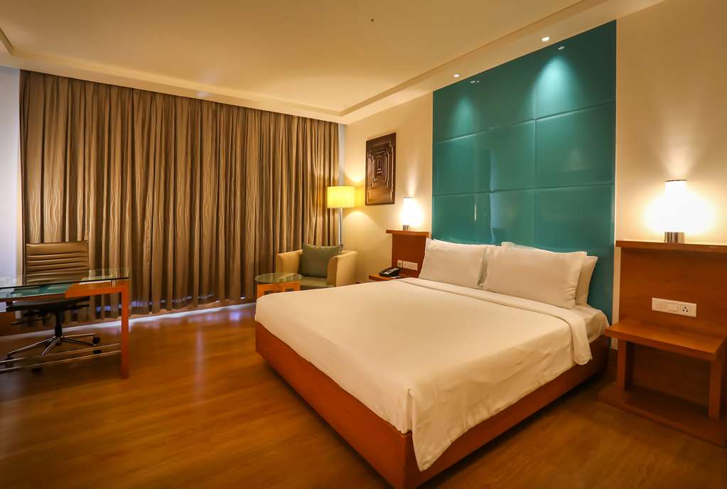 Фото Radisson Blu Hotel Chennai City Centre