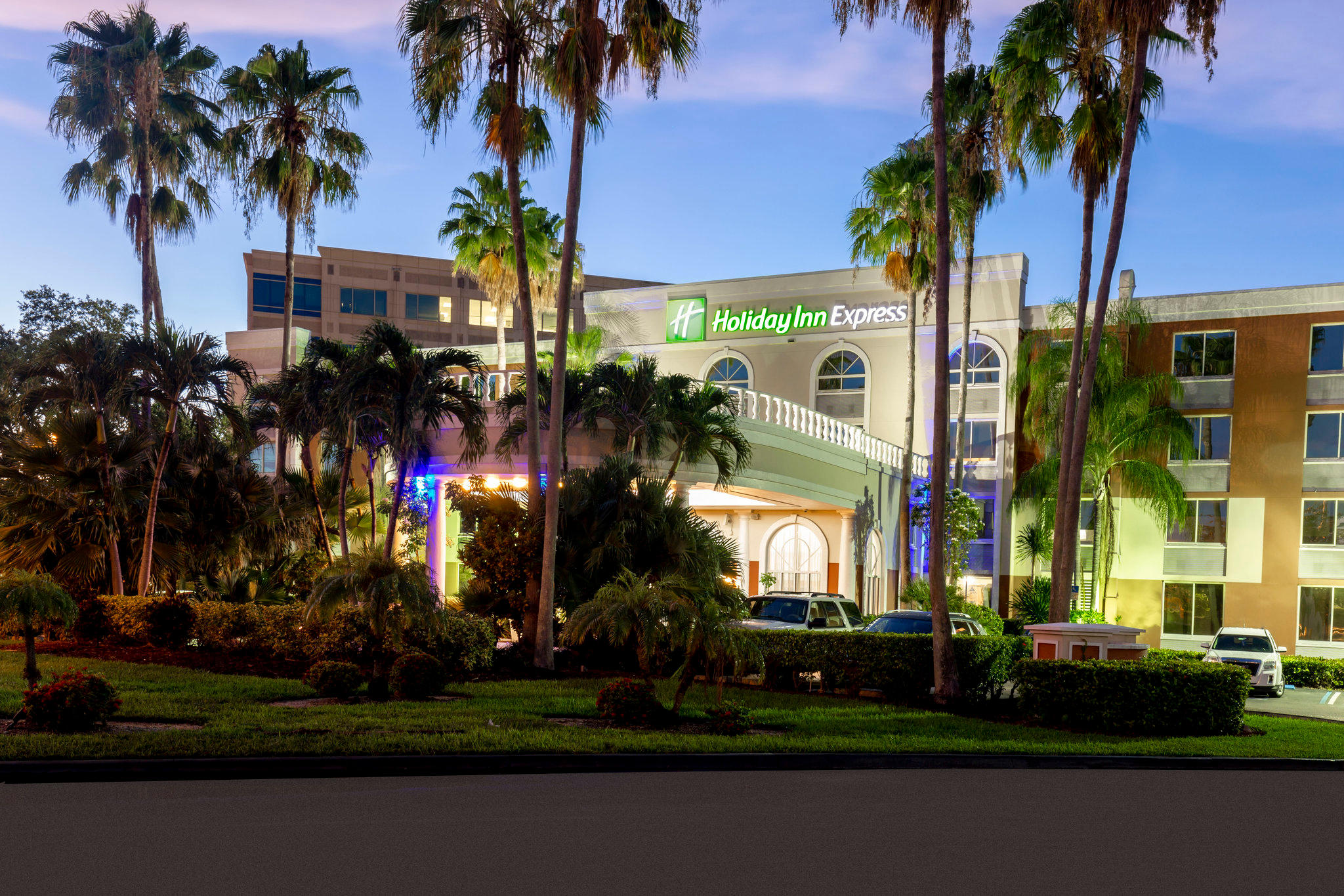 Фото Holiday Inn Express Miami Airport Doral Area, an Ihg Hotel