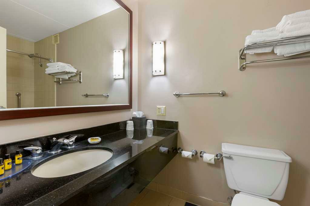 Фото Best Western Plus University Inn