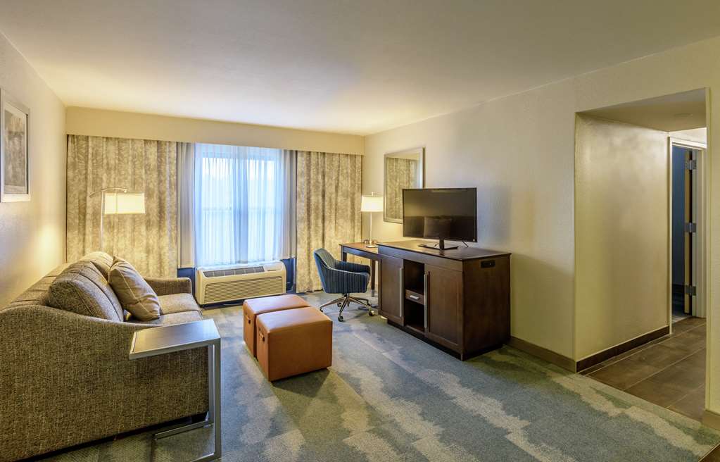 Фото Hampton Inn & Suites Jackson-Coliseum