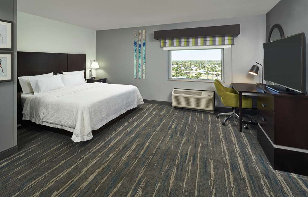 Фото Hampton Inn Daytona Beach/Beachfront