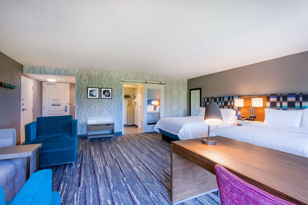 Фото Hampton Inn & Suites Herndon-Reston