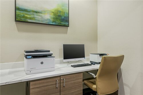 Гостиница Best Western Plus Sanford Airport/Lake Mary Hotel в Санфорде