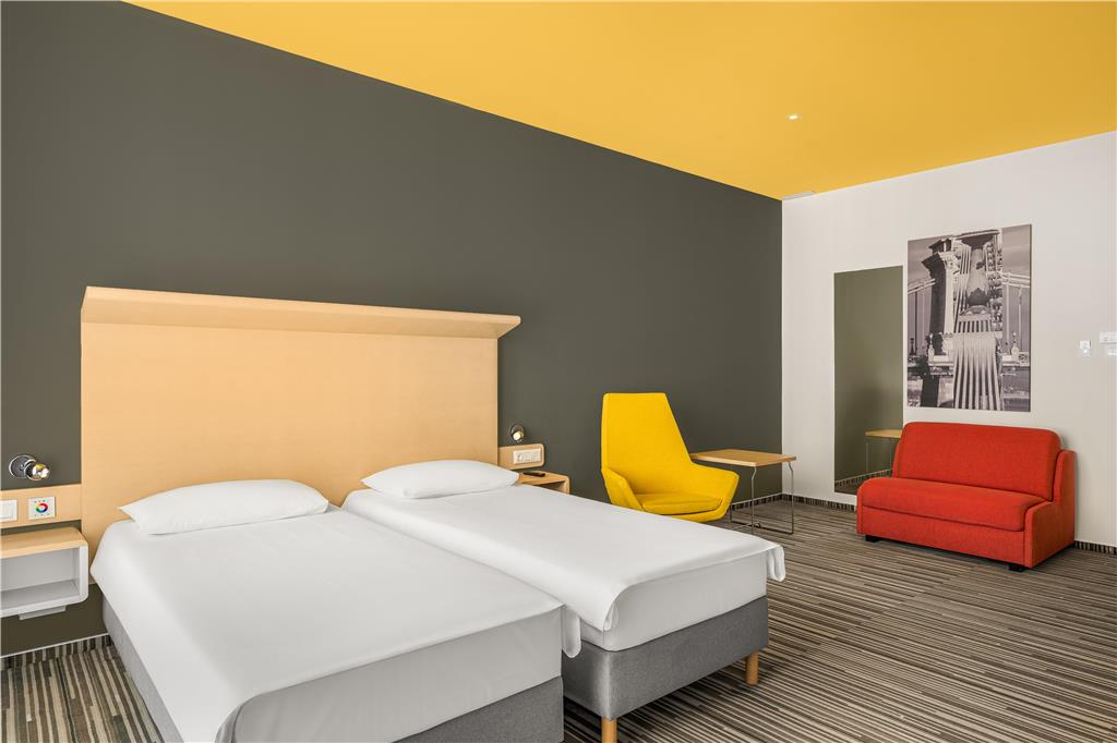 Фото Park Inn by Radisson Budapest
