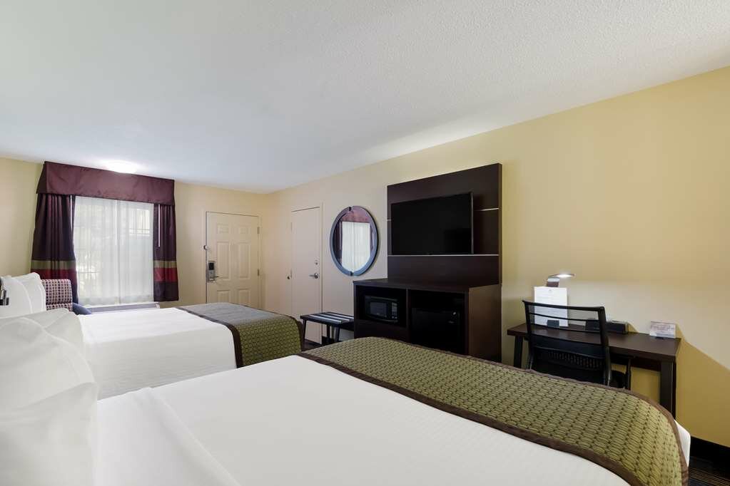 Фото SureStay Hotel by Best Western Manning