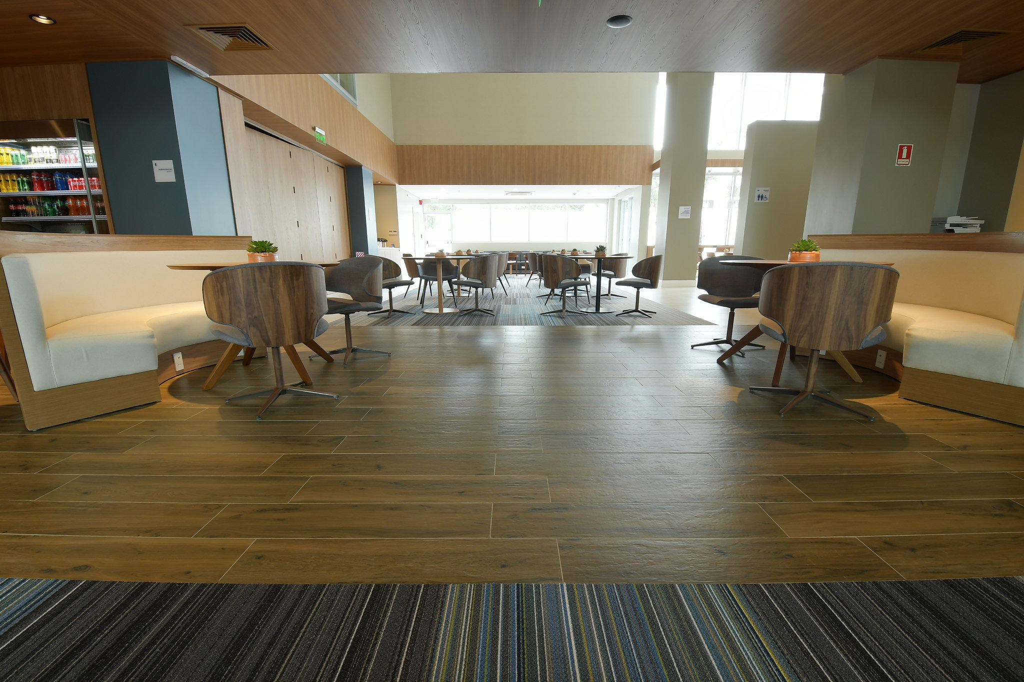 Фото Holiday Inn Express Asuncion Aviadores, an Ihg Hotel