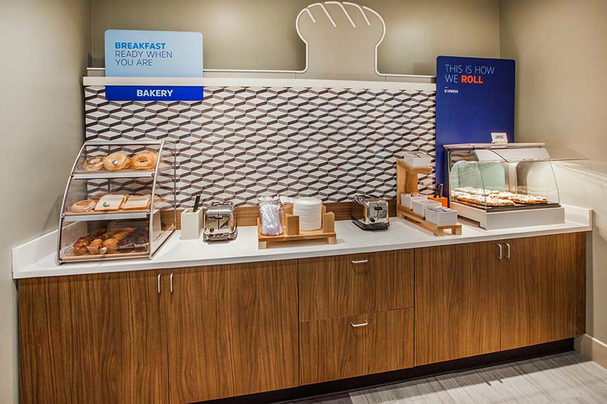 Фото Holiday Inn Express Hotel & Suites Denver North - Thornton, an Ihg Hotel