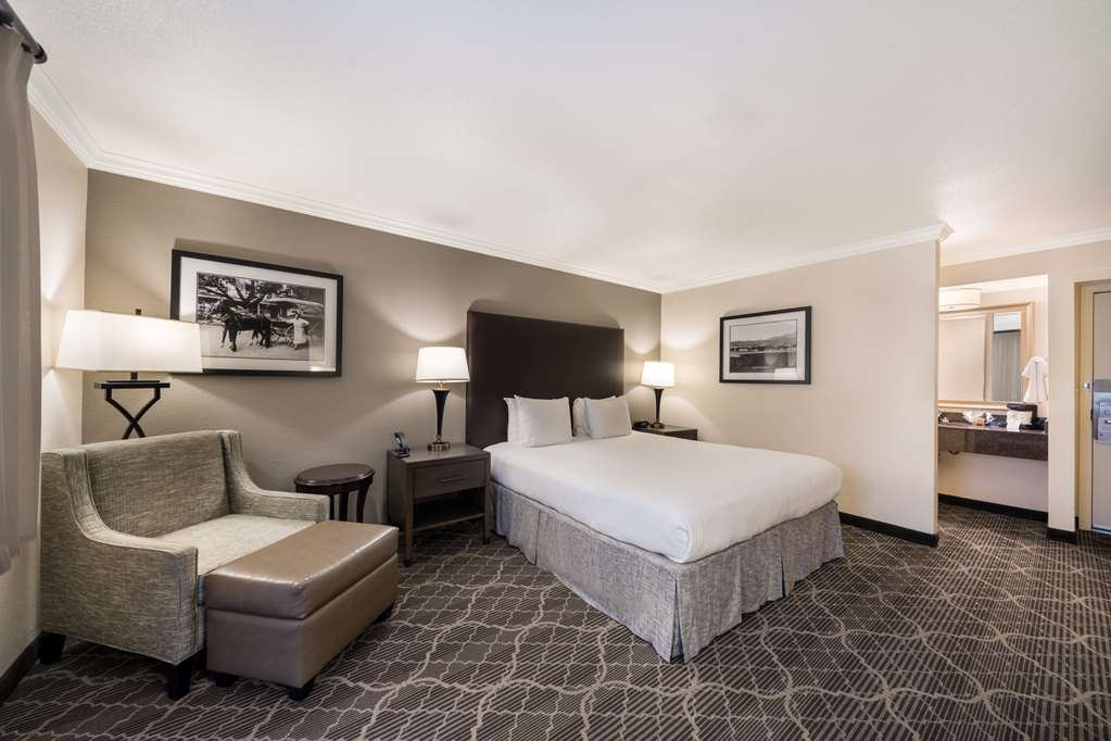 Фото Best Western Danville Sycamore Inn