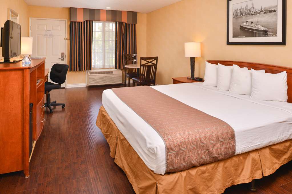Фото Best Western Palm Garden Inn