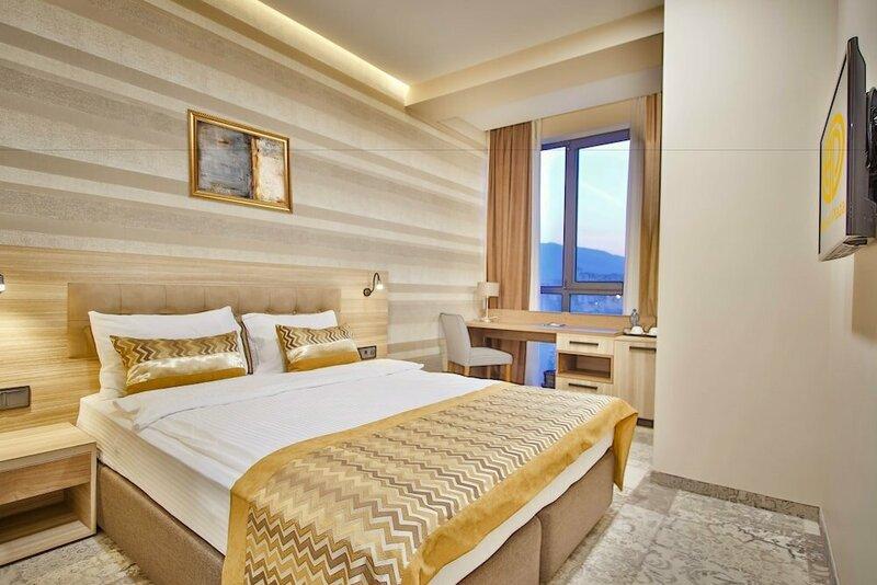 Фото Ameri Plaza