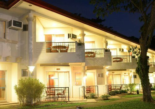 Гостиница Palmas Del Mar Conference Resort Hotel в Баколоде