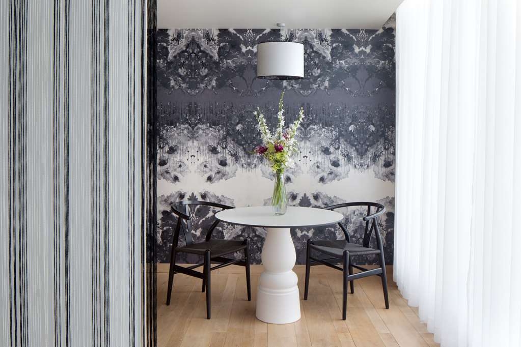 Фото Radisson Collection Hotel, Royal Mile Edinburgh