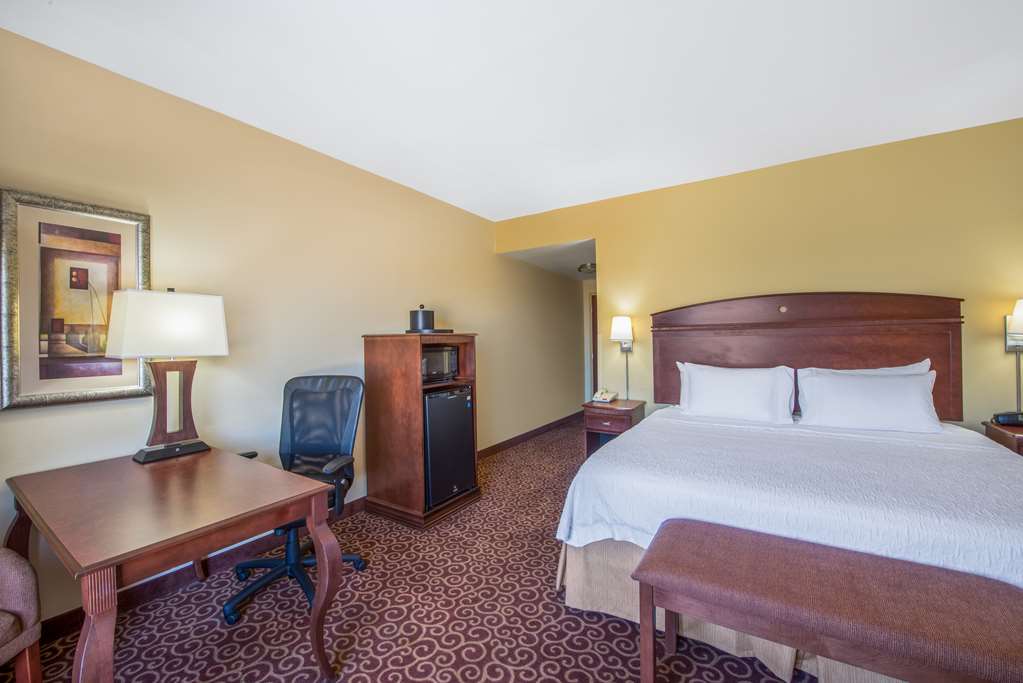 Фото Hampton Inn & Suites Oklahoma City - South