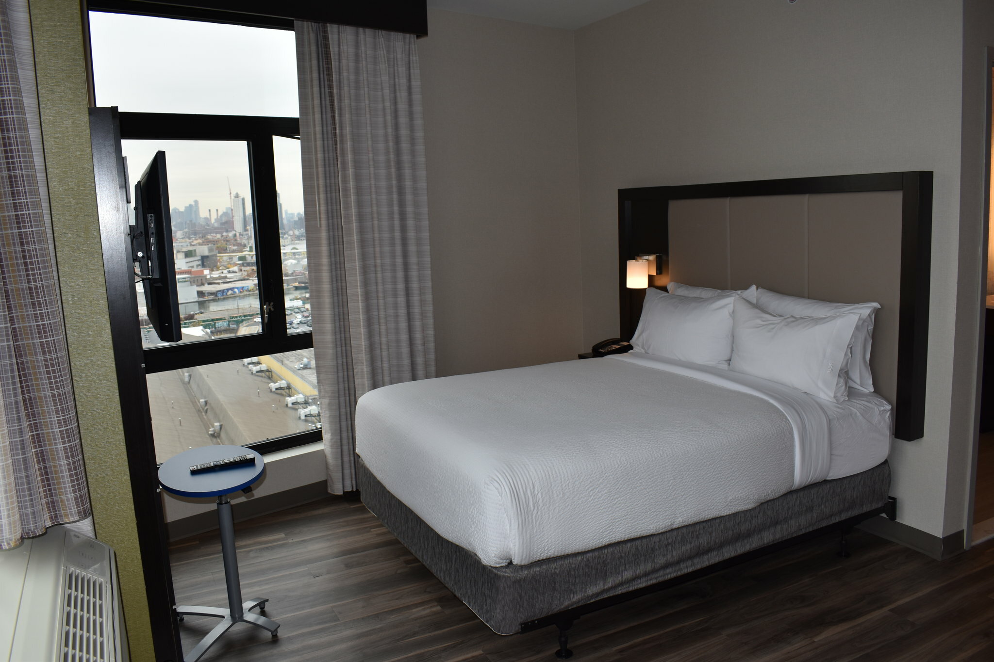 Фото Holiday Inn Express Long Island City E New York	