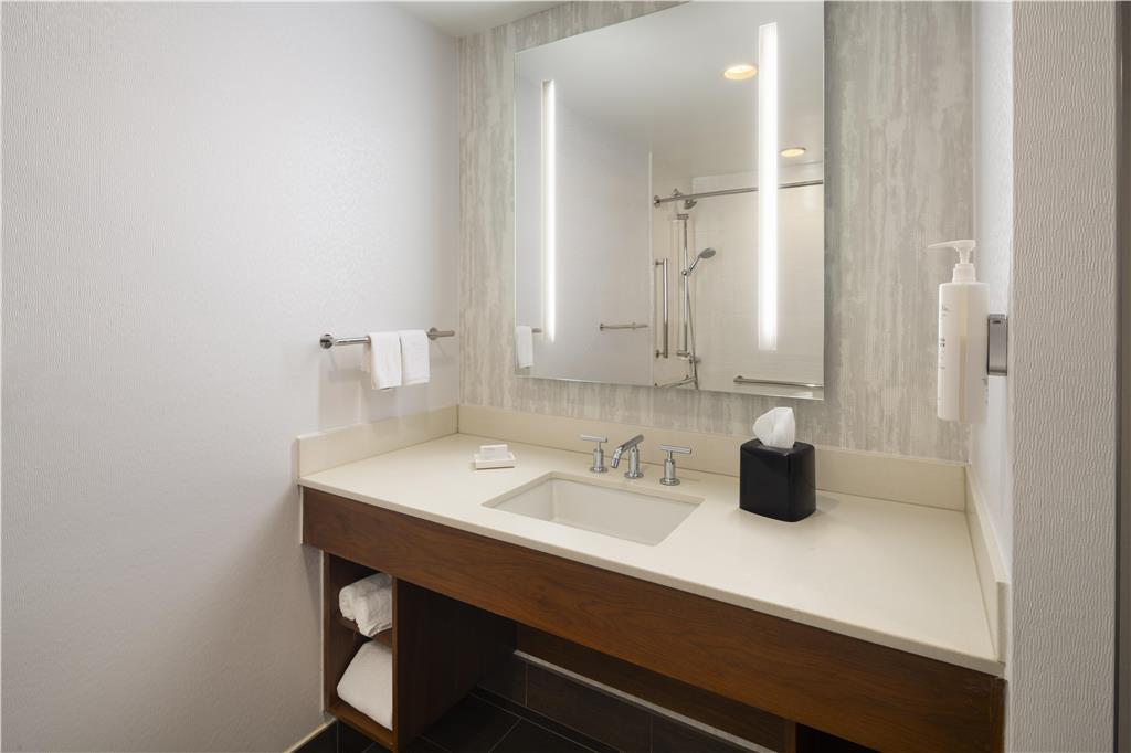 Фото Hilton Garden Inn New York/Midtown Park Avenue