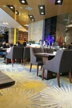 Гостиница Mesa International Hotel в Вэйнани
