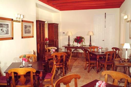 Фото Hotel Posada de Valdezufre