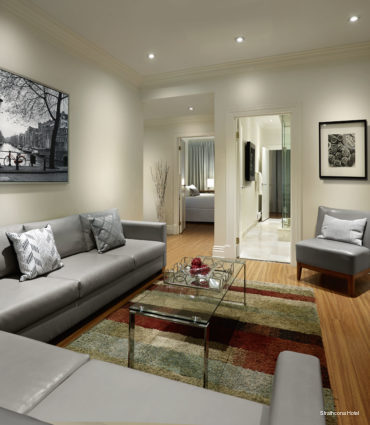 Фото Strathcona Hotel