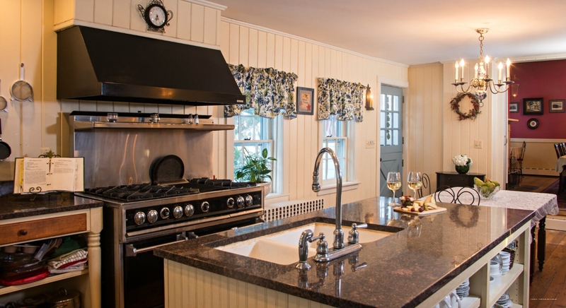 Фото Caldwell House Bed & Breakfast