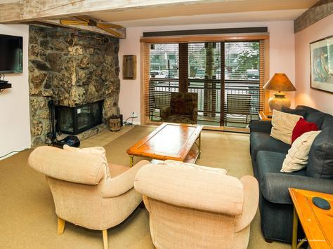 Фото Lift One Condominiums