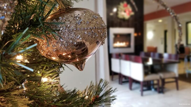 Фото Berlin Grande Hotel