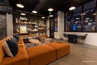 Фото Moxy Nashville Downtown