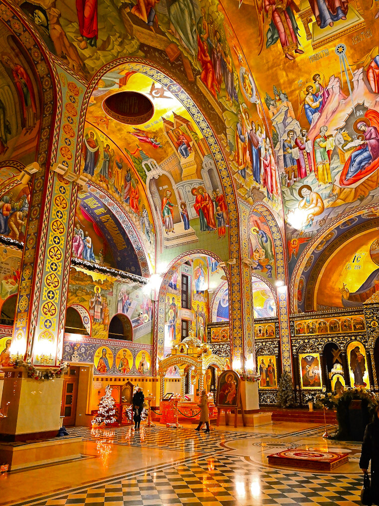 Православный храм Собор Рождества Христова, Солигорск, фото
