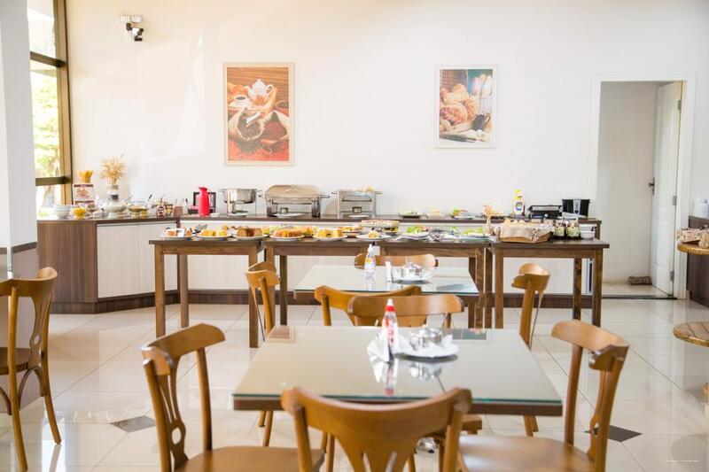 Фото Hotel Maestro Villa Do Lago Toledo