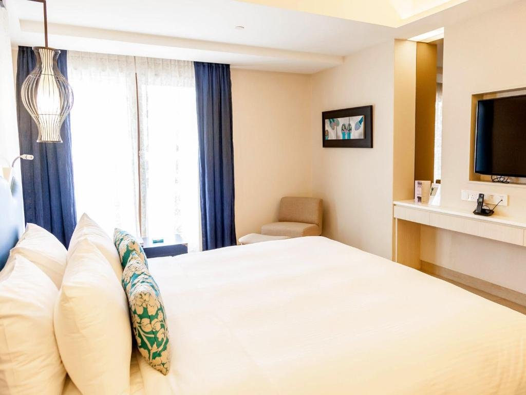 Фото Village Hotel Katong