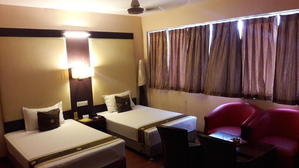 Фото Astoria Hotel