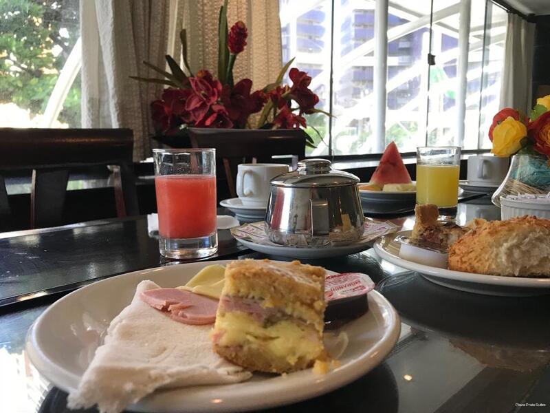 Фото Plaza Praia Suites