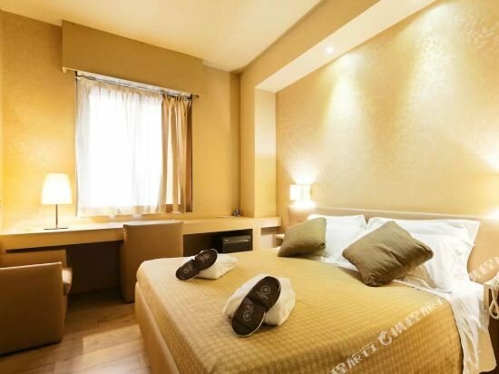 Гостиница Hotel Mentana, by R Collection Hotels в Милане